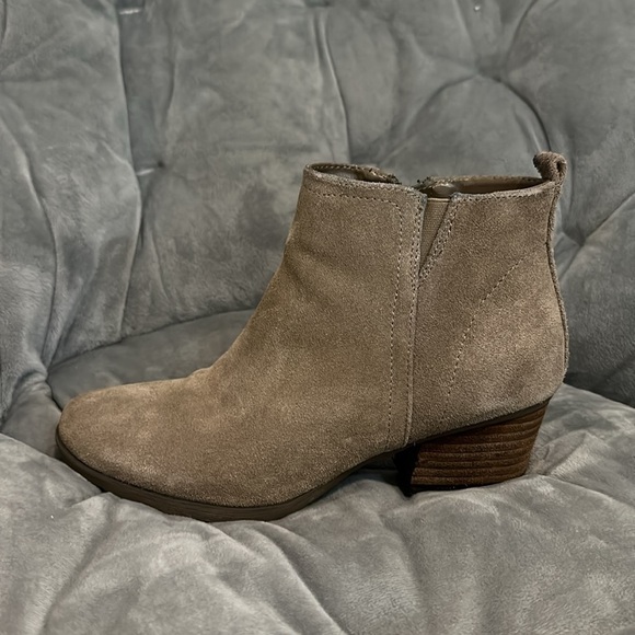 Naturalizer Shoes - Aqua Collège by Naturalizer - Laura - suede leather Taupe size 7.5